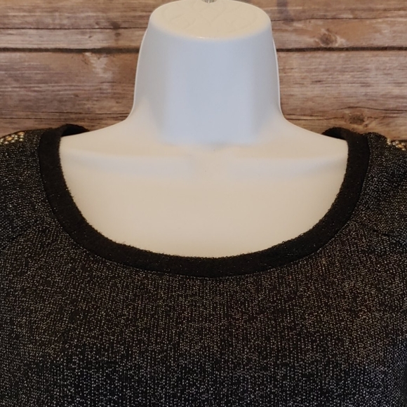 Jessica Simpson Sweater Size Small - Picture 2 of 12